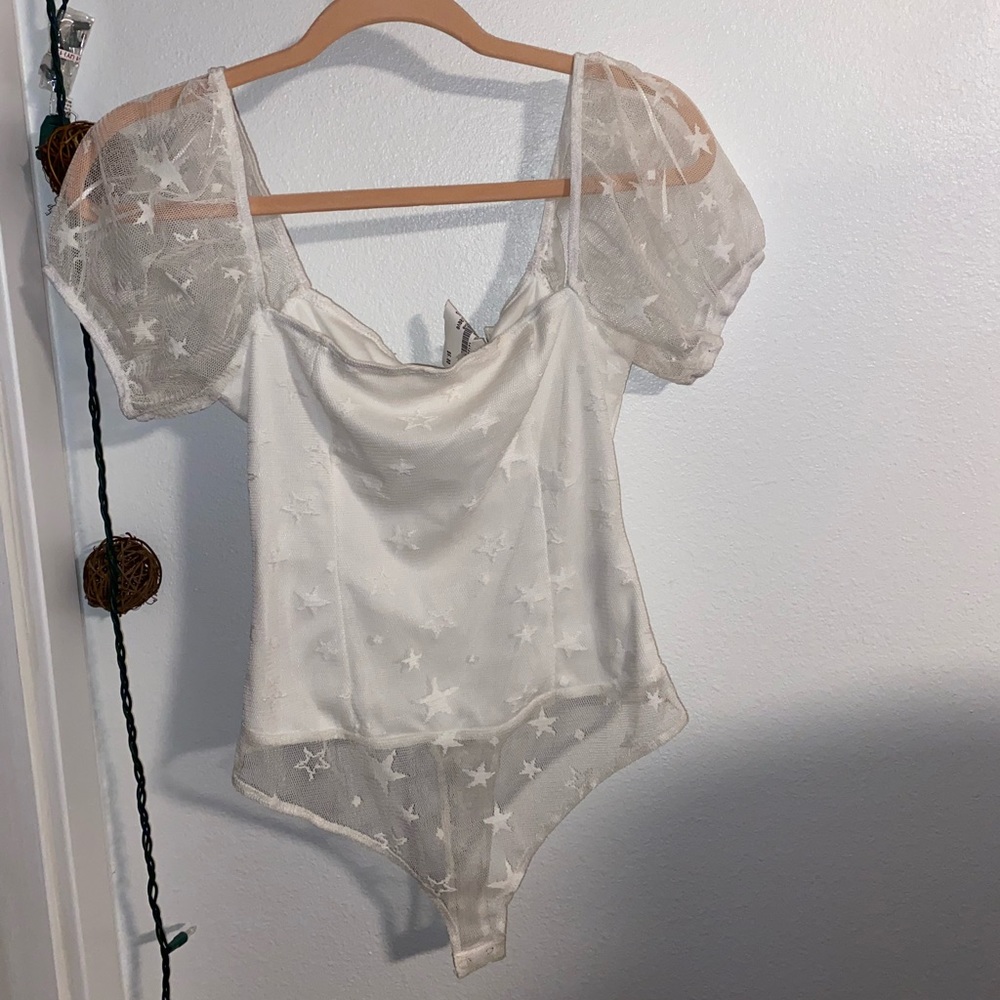 Lelis star body suit, size small